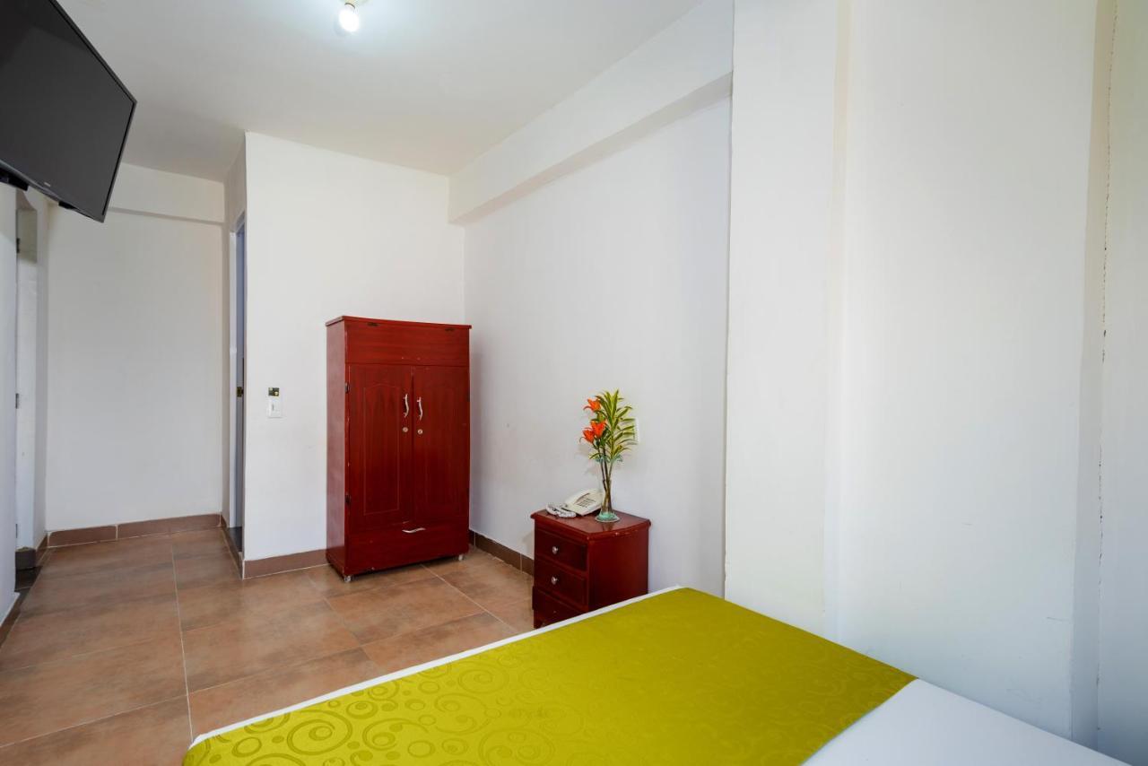 Ayenda 1234 Imperio 70 Hotel Medellin Ngoại thất bức ảnh