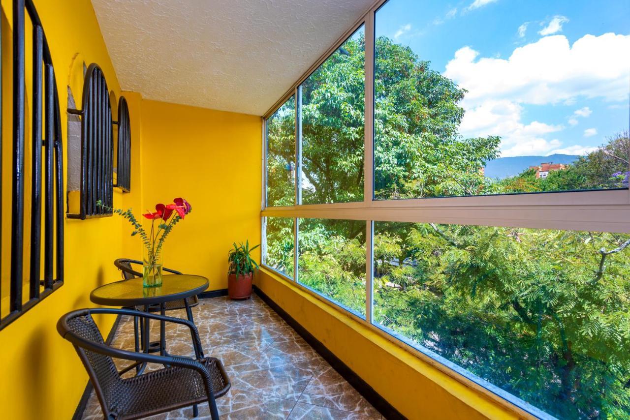 Ayenda 1234 Imperio 70 Hotel Medellin Ngoại thất bức ảnh