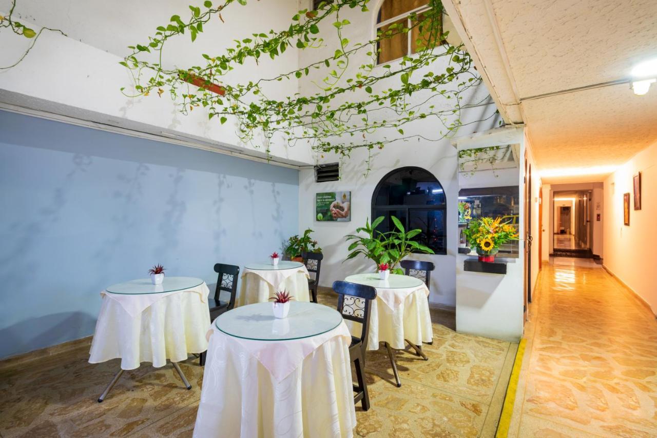Ayenda 1234 Imperio 70 Hotel Medellin Ngoại thất bức ảnh
