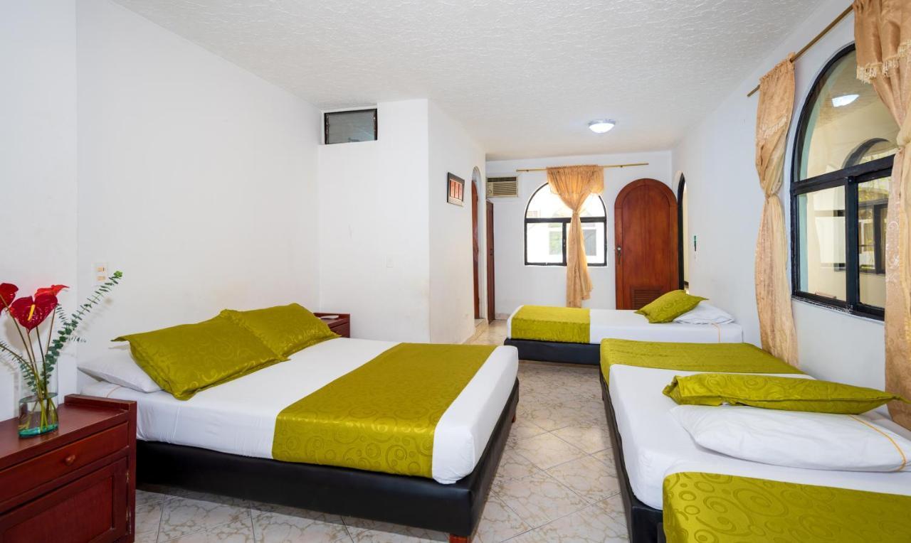 Ayenda 1234 Imperio 70 Hotel Medellin Ngoại thất bức ảnh
