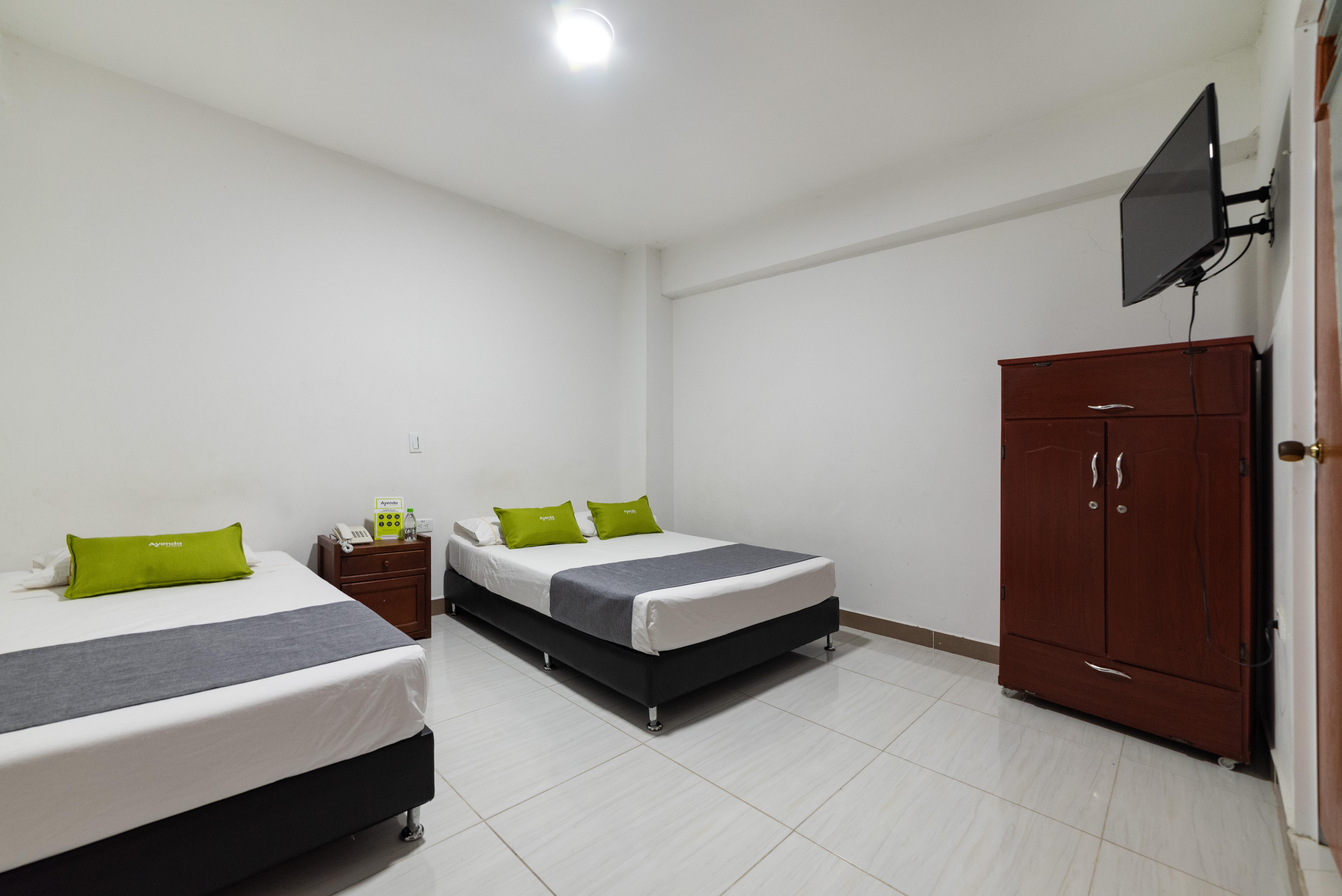 Ayenda 1234 Imperio 70 Hotel Medellin Ngoại thất bức ảnh