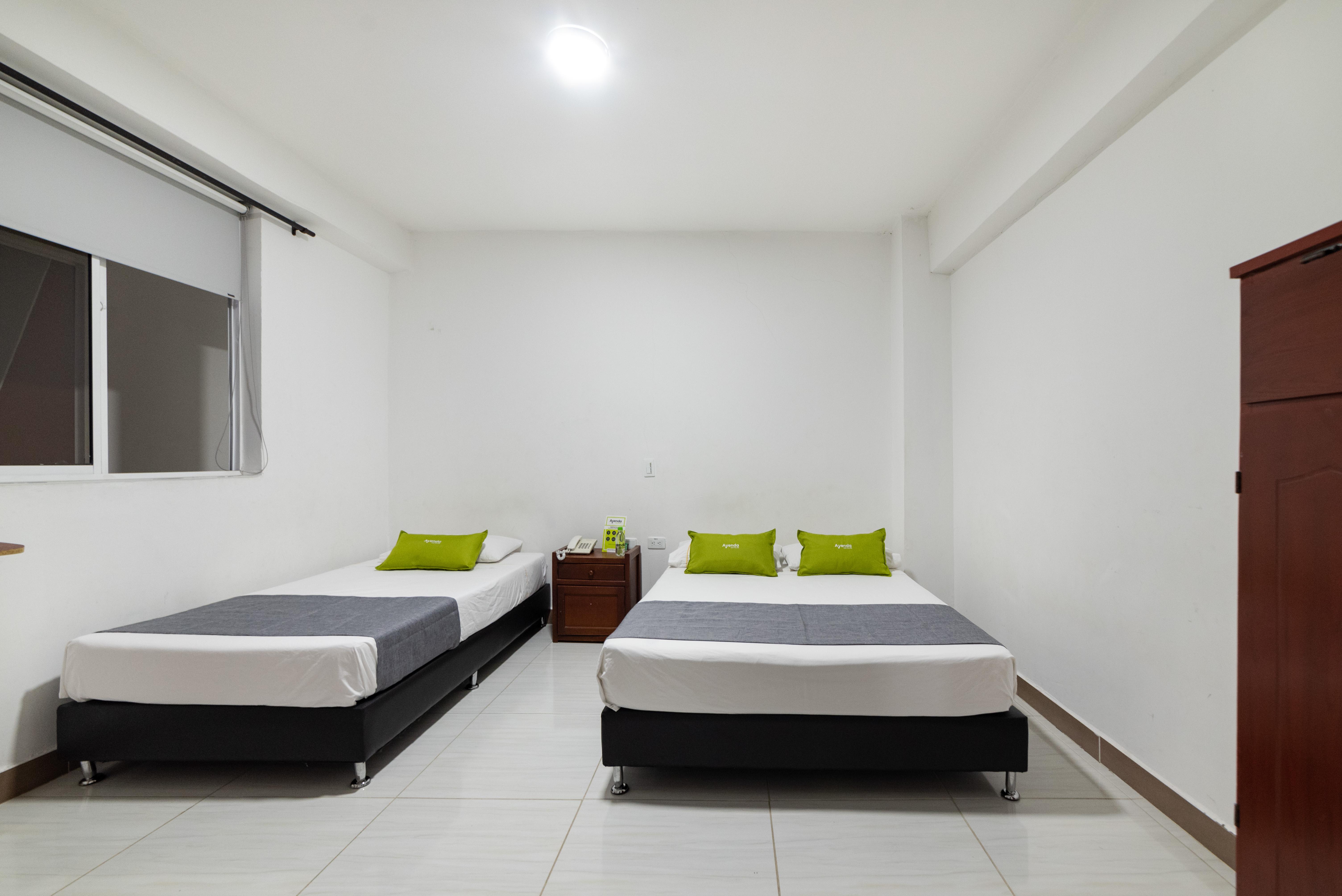 Ayenda 1234 Imperio 70 Hotel Medellin Ngoại thất bức ảnh