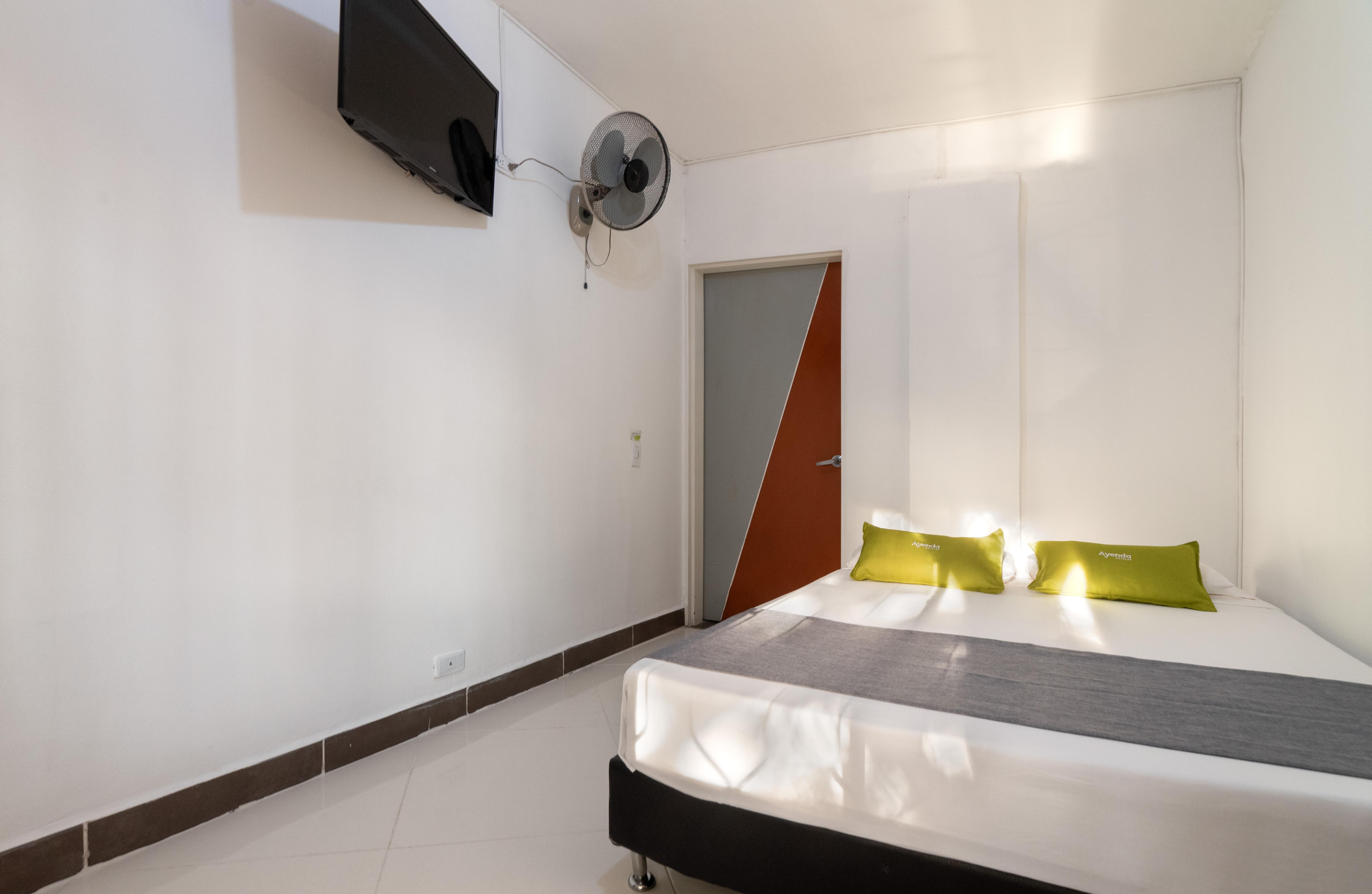 Ayenda 1234 Imperio 70 Hotel Medellin Ngoại thất bức ảnh