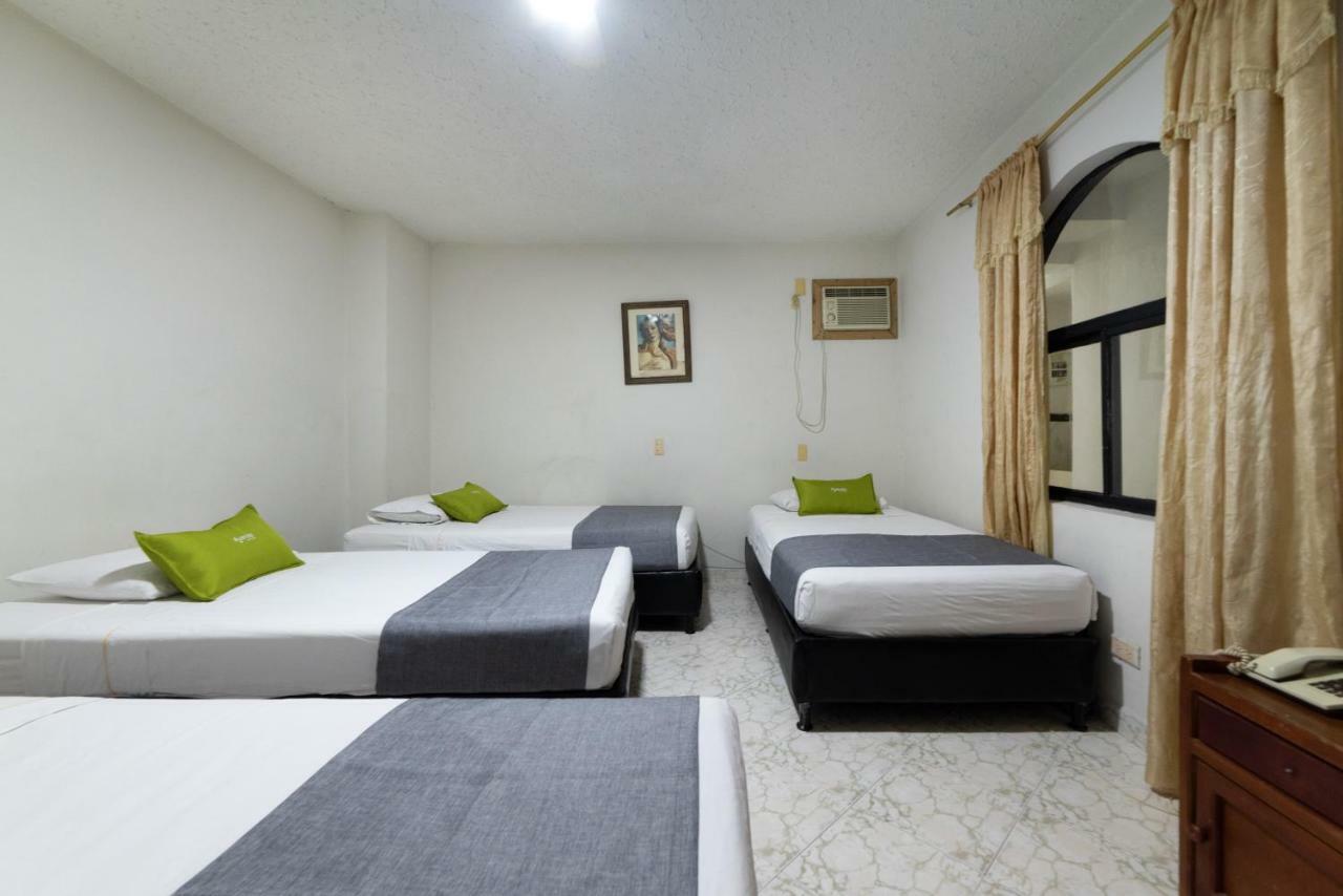 Ayenda 1234 Imperio 70 Hotel Medellin Ngoại thất bức ảnh
